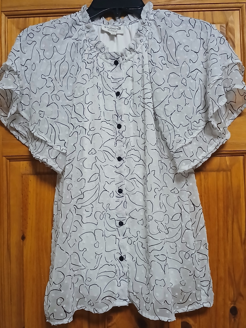 Studio B White Floral Print Ruffle Button-Front Blouse